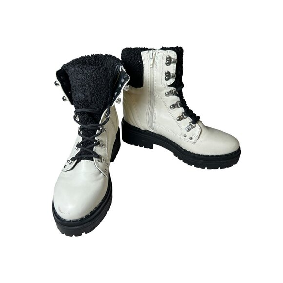 CBG Los Angeles Walken Bootie Combat Boots White Womens Sz 7.5 Side Zip Lined - Picture 1 of 16